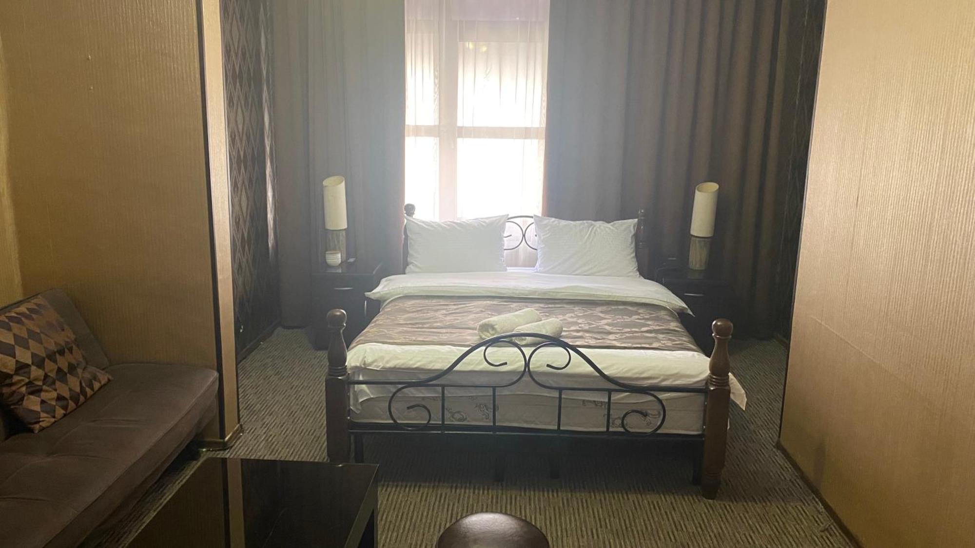 Hotel Old Rustaveli Тбилиси Экстерьер фото