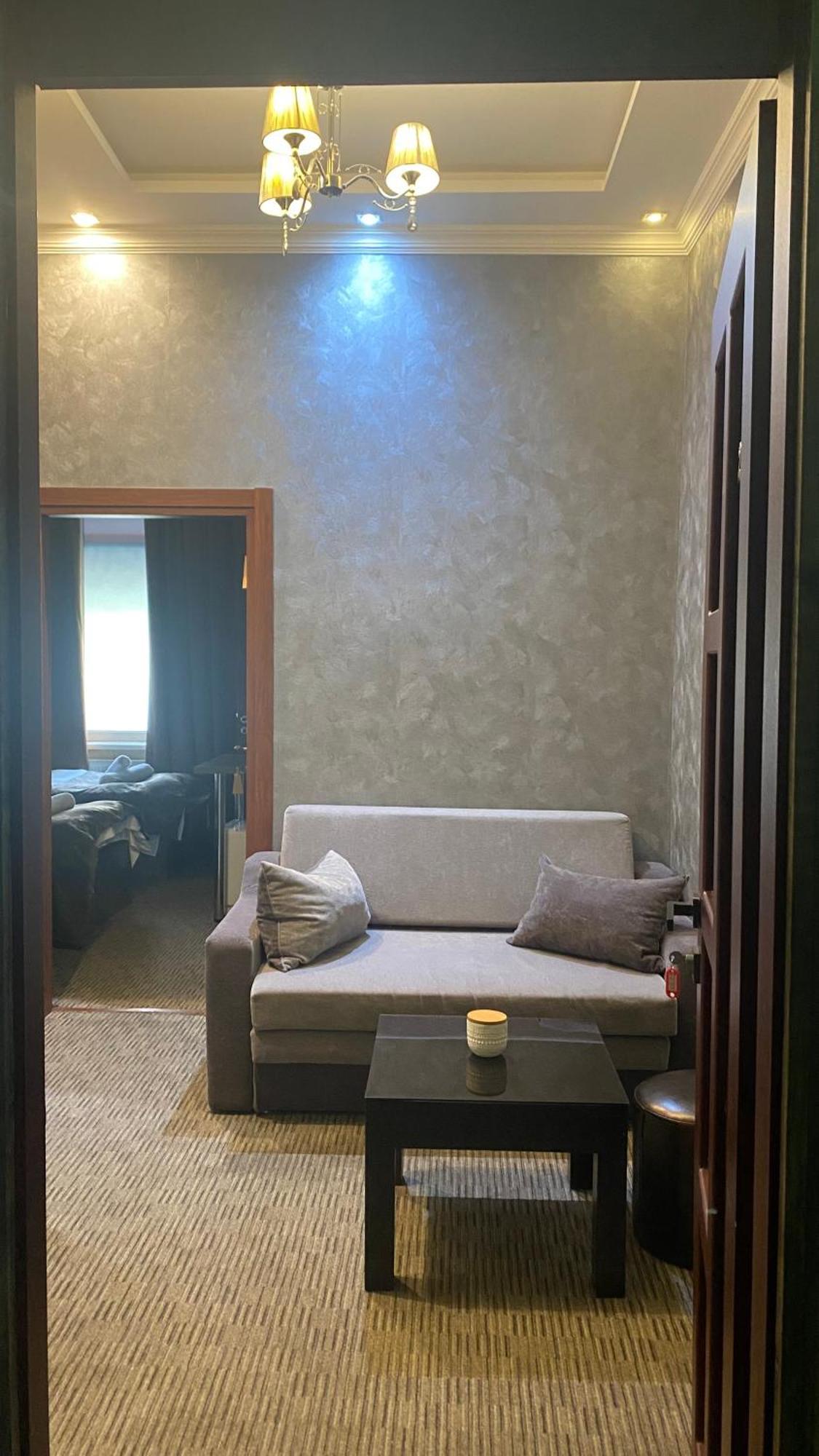 Hotel Old Rustaveli Тбилиси Экстерьер фото
